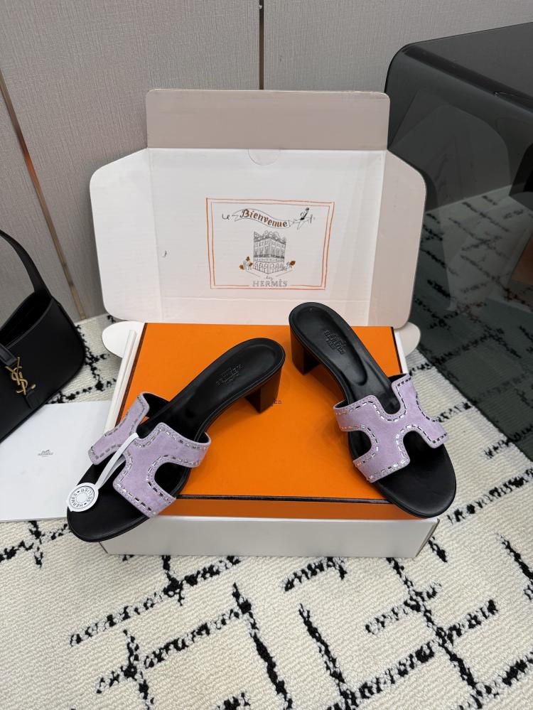 حذاء Hermès فاخر