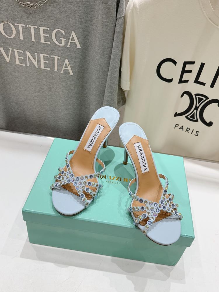 صندل Aquazzura