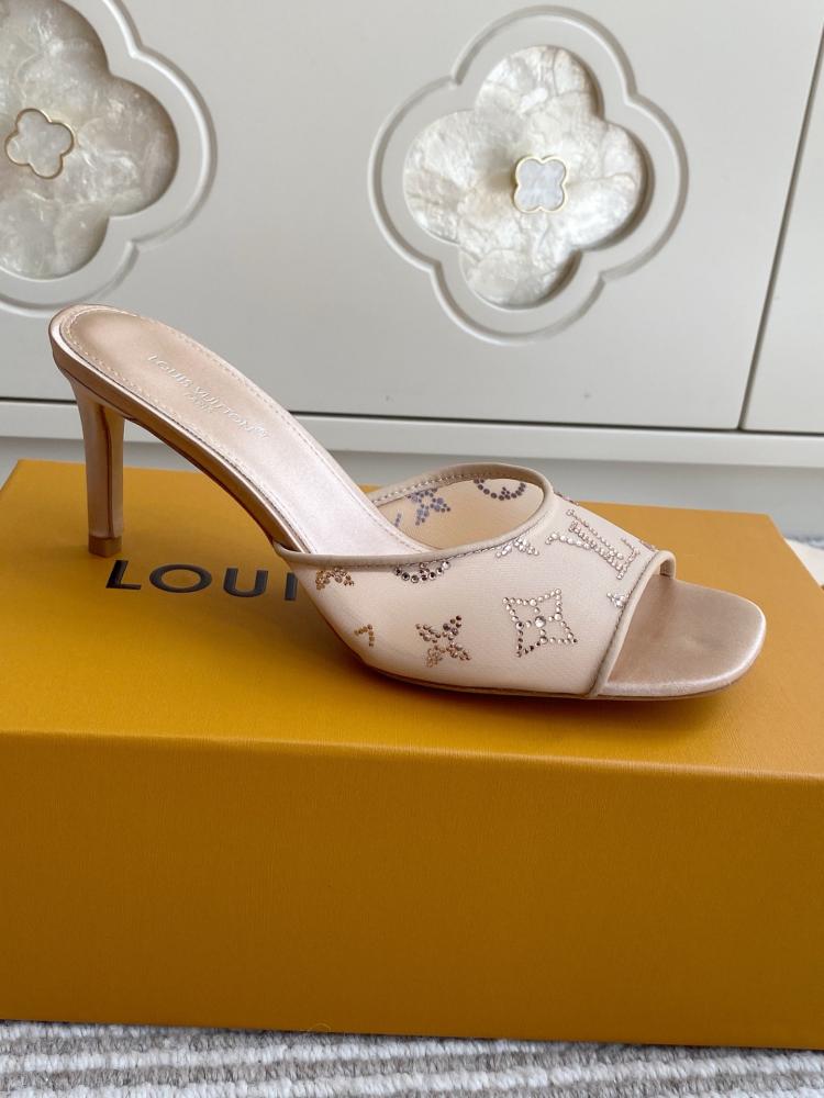 حذاء Louis Vuitton فاخر