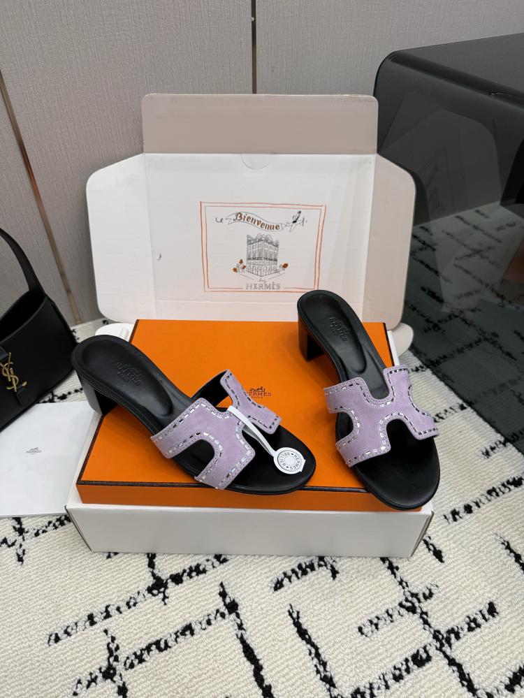 حذاء Hermès فاخر