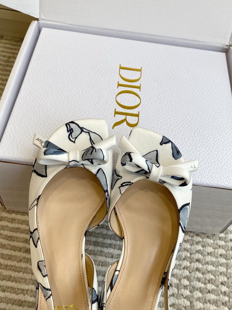 حذاء  Dior فاخر