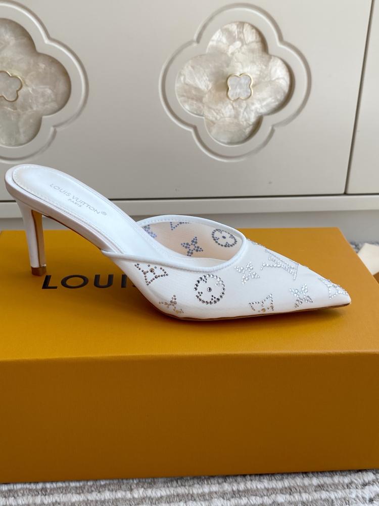 حذاء Louis Vuitton فاخر