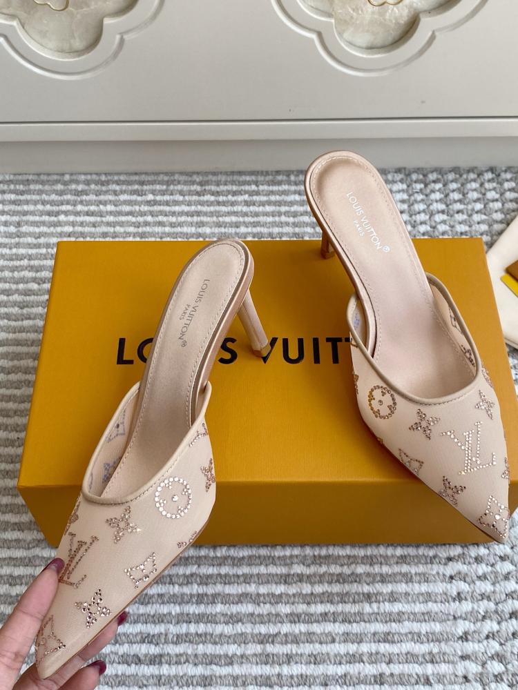 حذاء Louis Vuitton فاخر