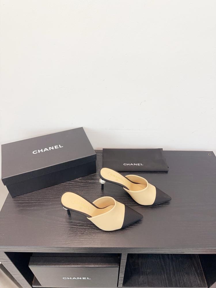 حذاء Chanel ميول كلاسيكي فاخر
