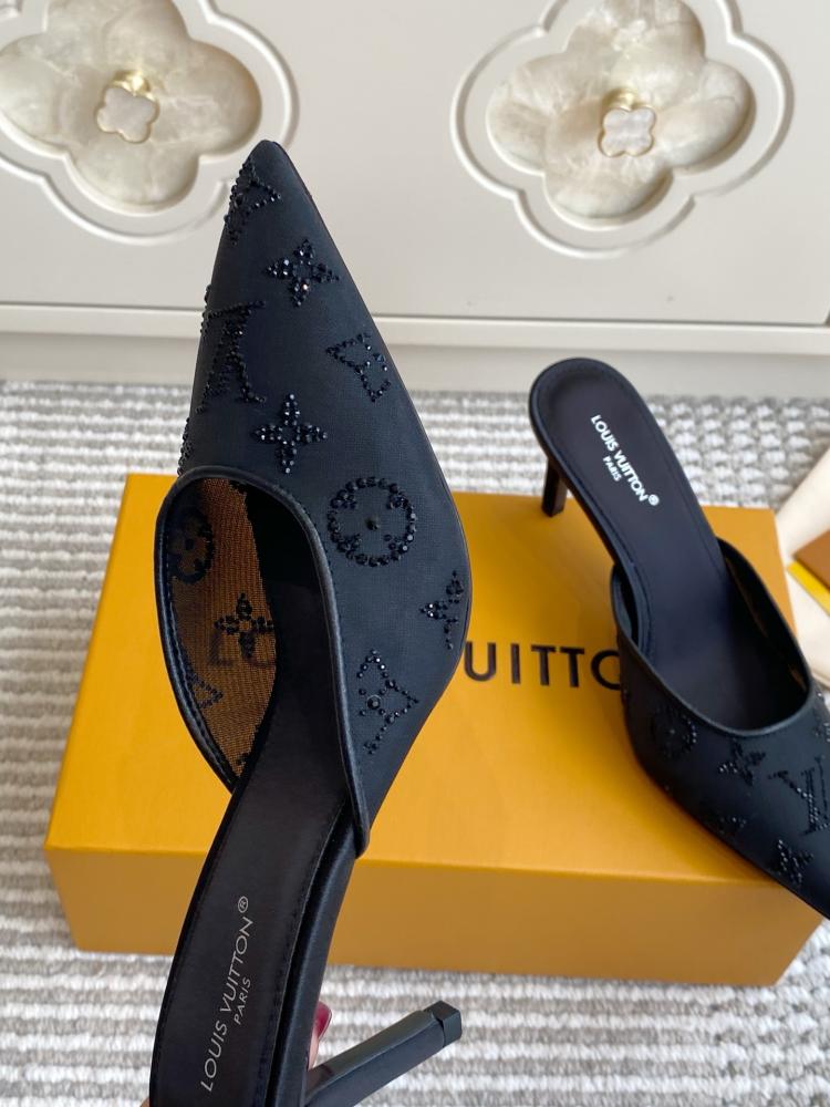 حذاء Louis Vuitton فاخر