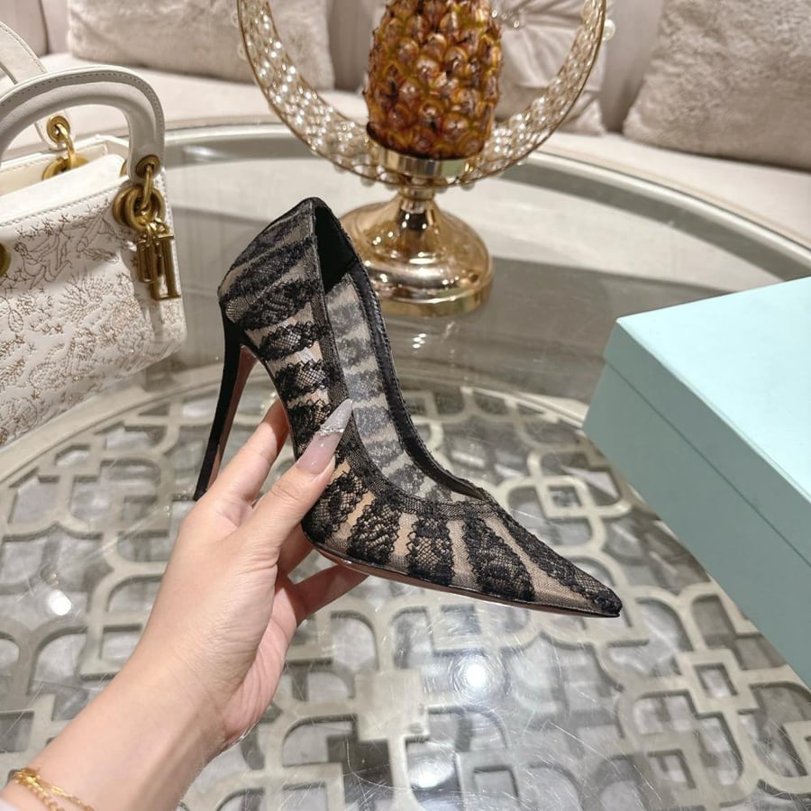 حذاء Aquazzura