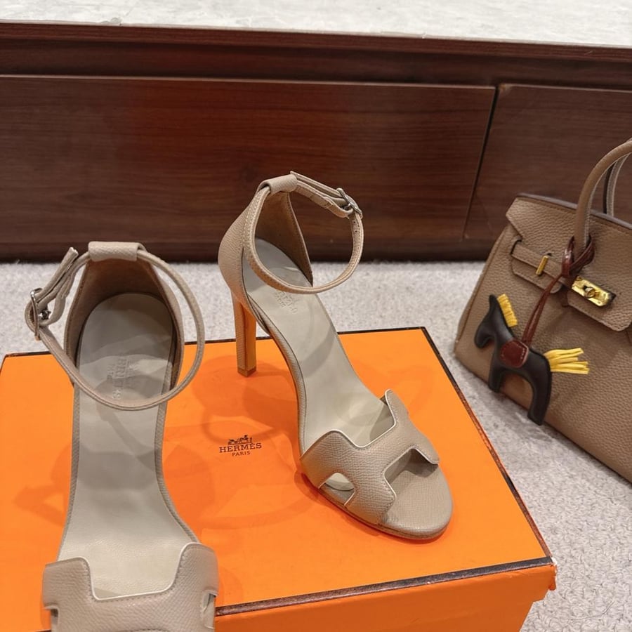 صندل كعب عالي Hermès