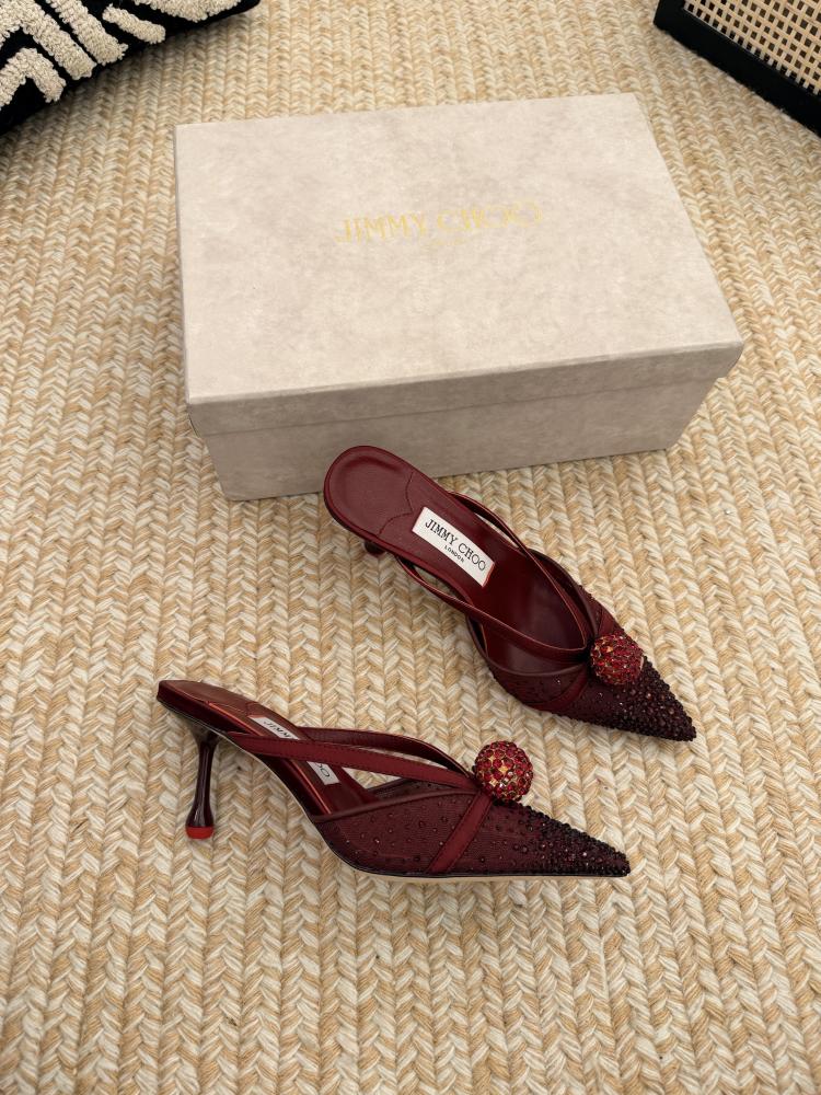 حذاء Jimmy Choo فاخر