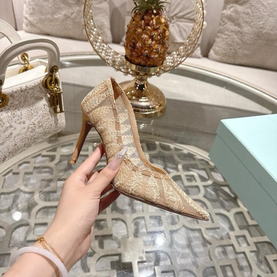 حذاء Aquazzura