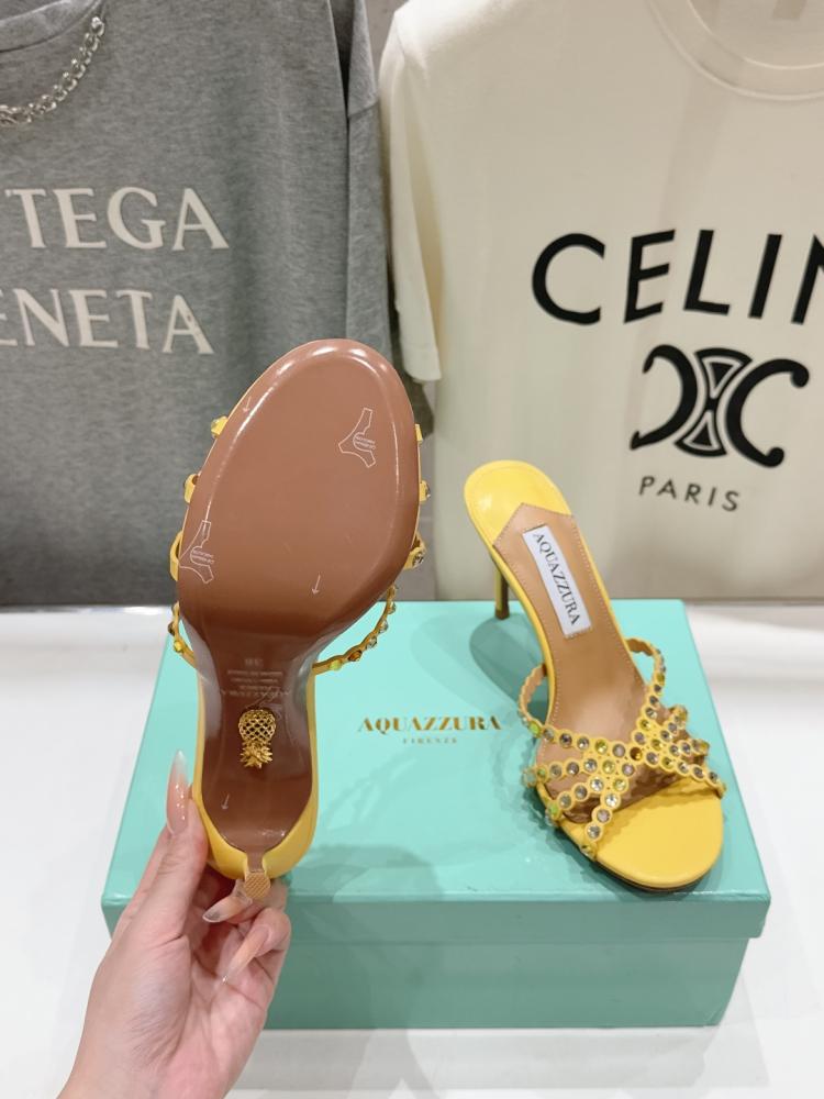صندل Aquazzura