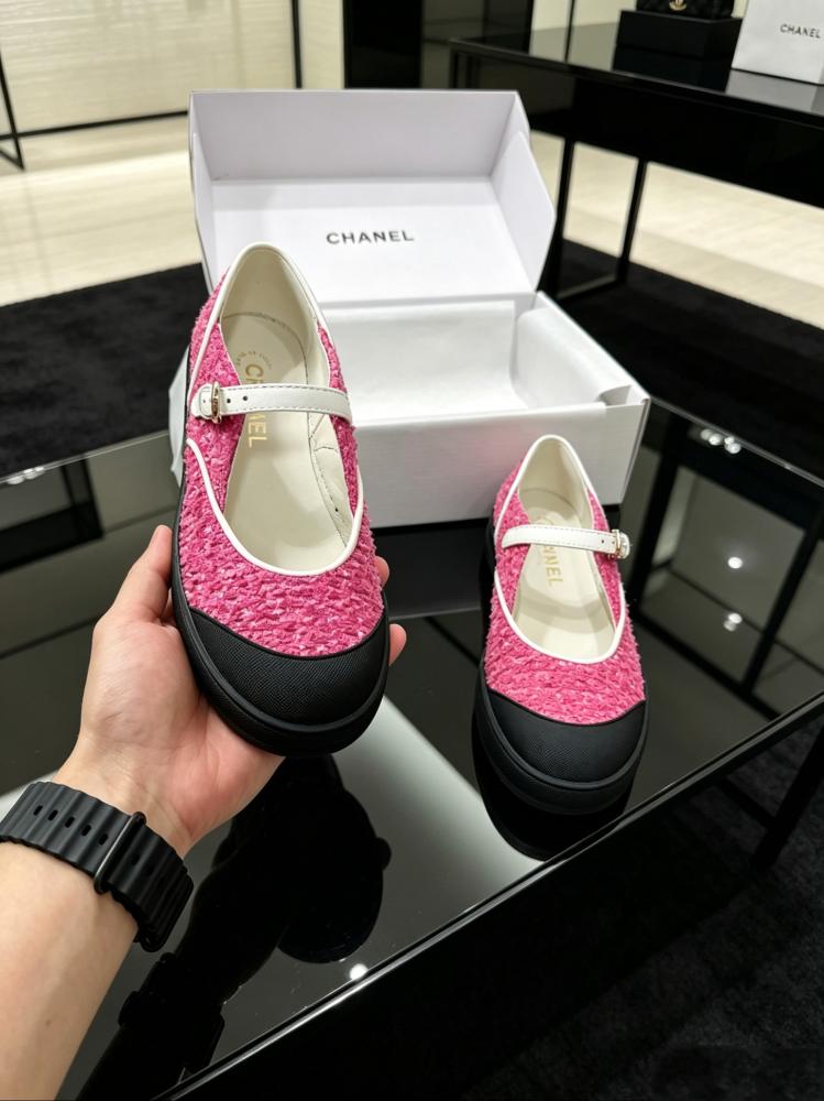 حذاء  Chanel ماري جين فلات