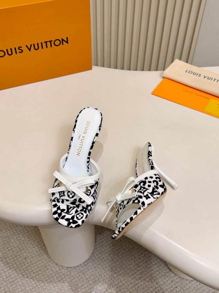 حذاء Louis Vuitton فاخر