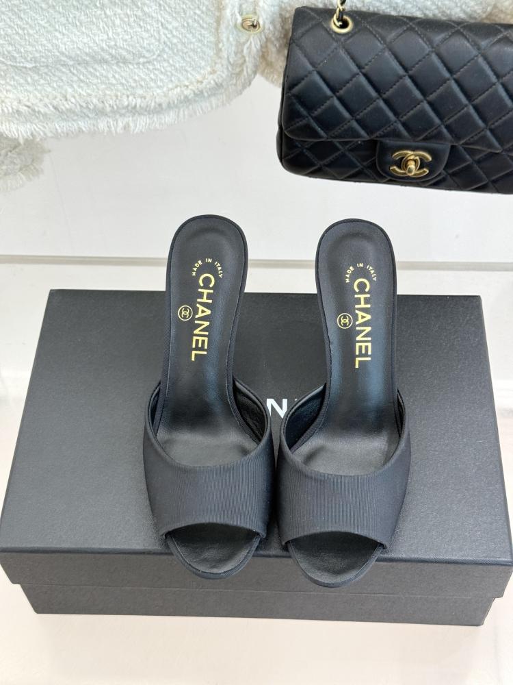 حذاء Chanel ميول فاخر