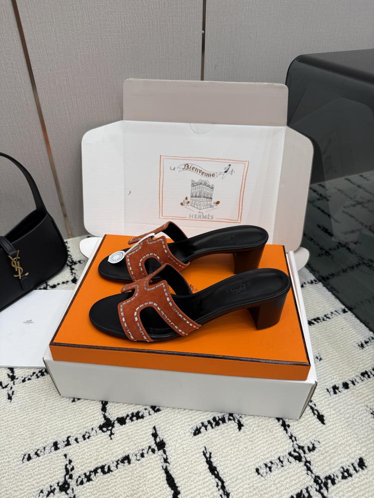 حذاء Hermès فاخر