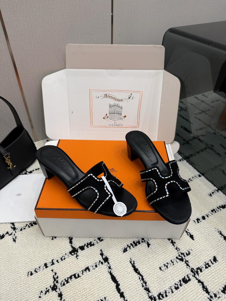 حذاء Hermès فاخر