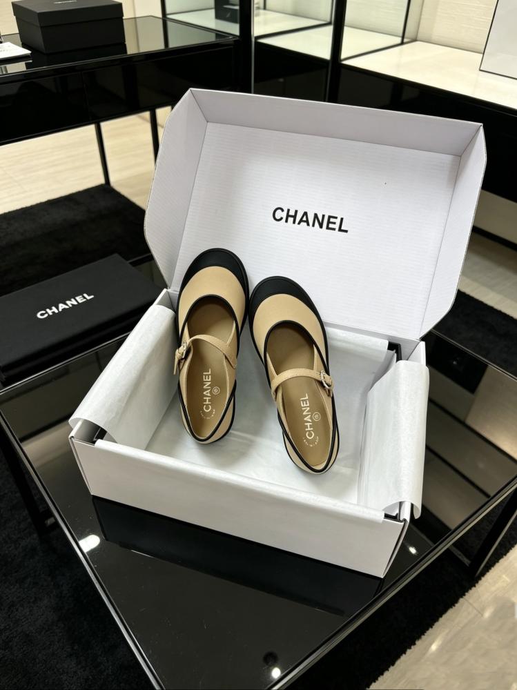 حذاء  Chanel ماري جين فلات