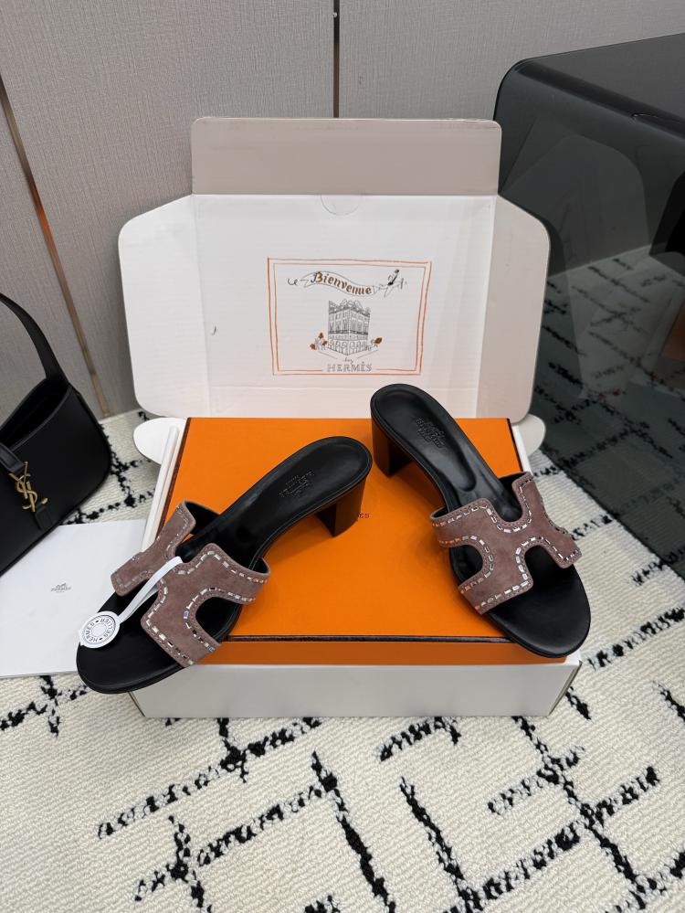 حذاء Hermès فاخر