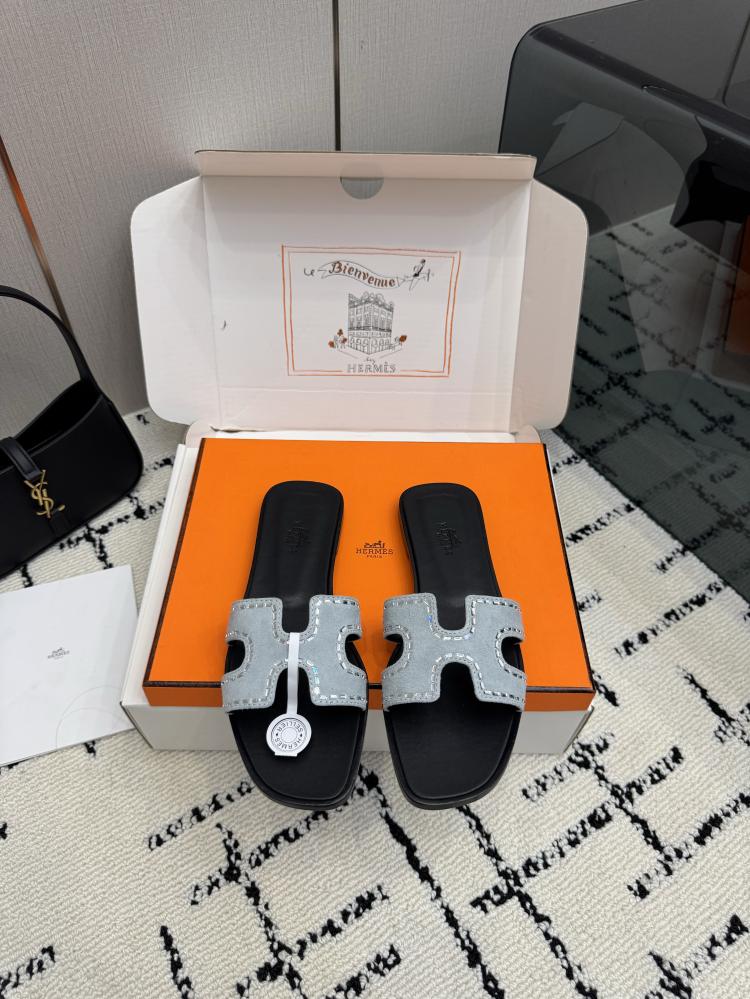 حذاء Hermès فاخر