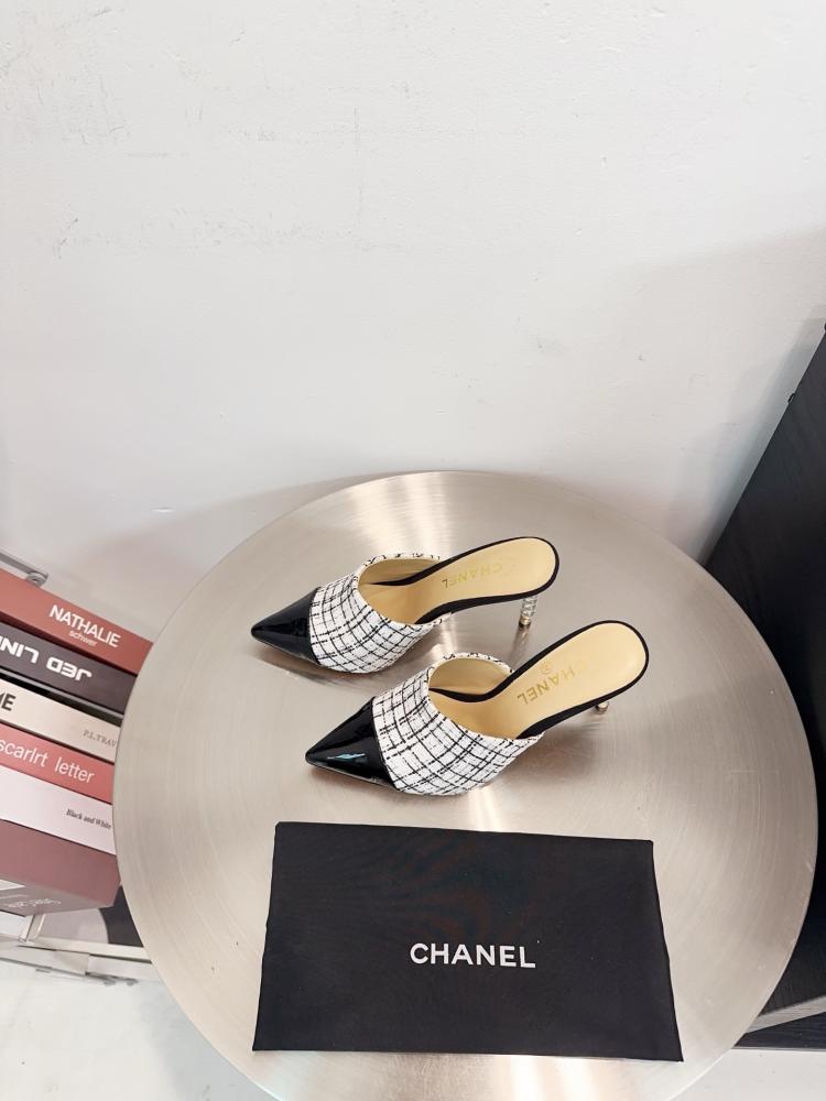 حذاء Chanel ميول كلاسيكي فاخر