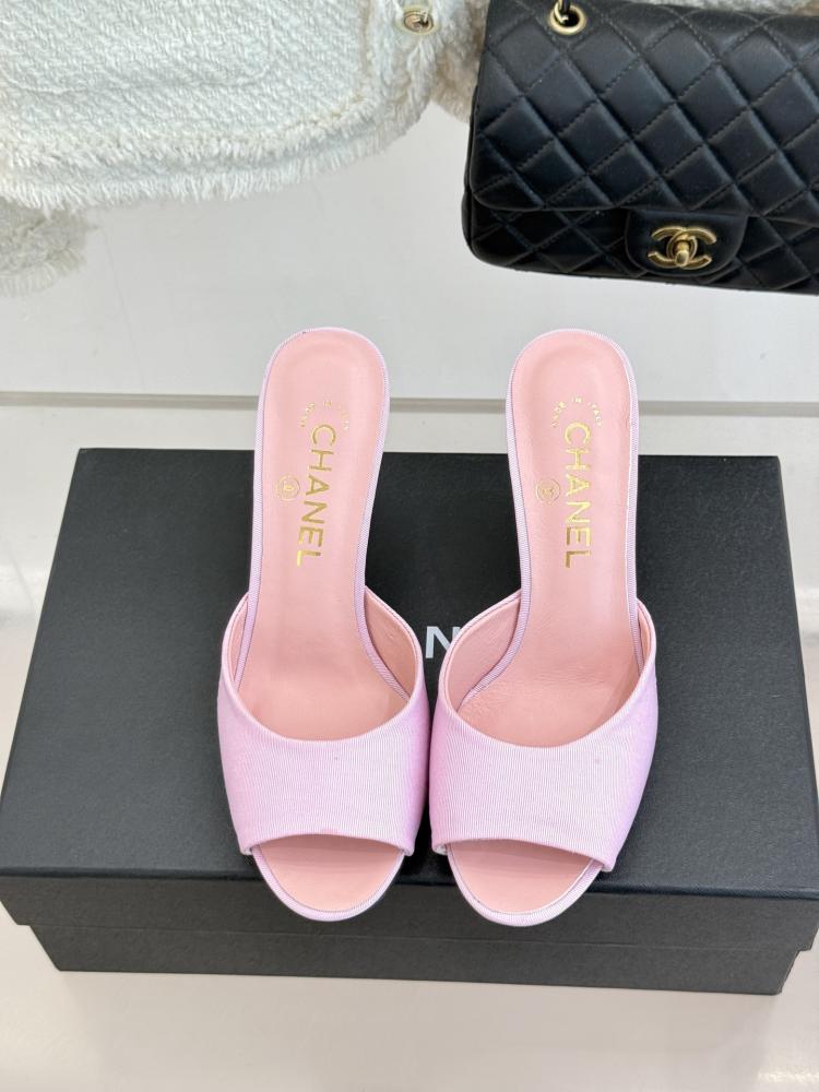 حذاء Chanel ميول فاخر