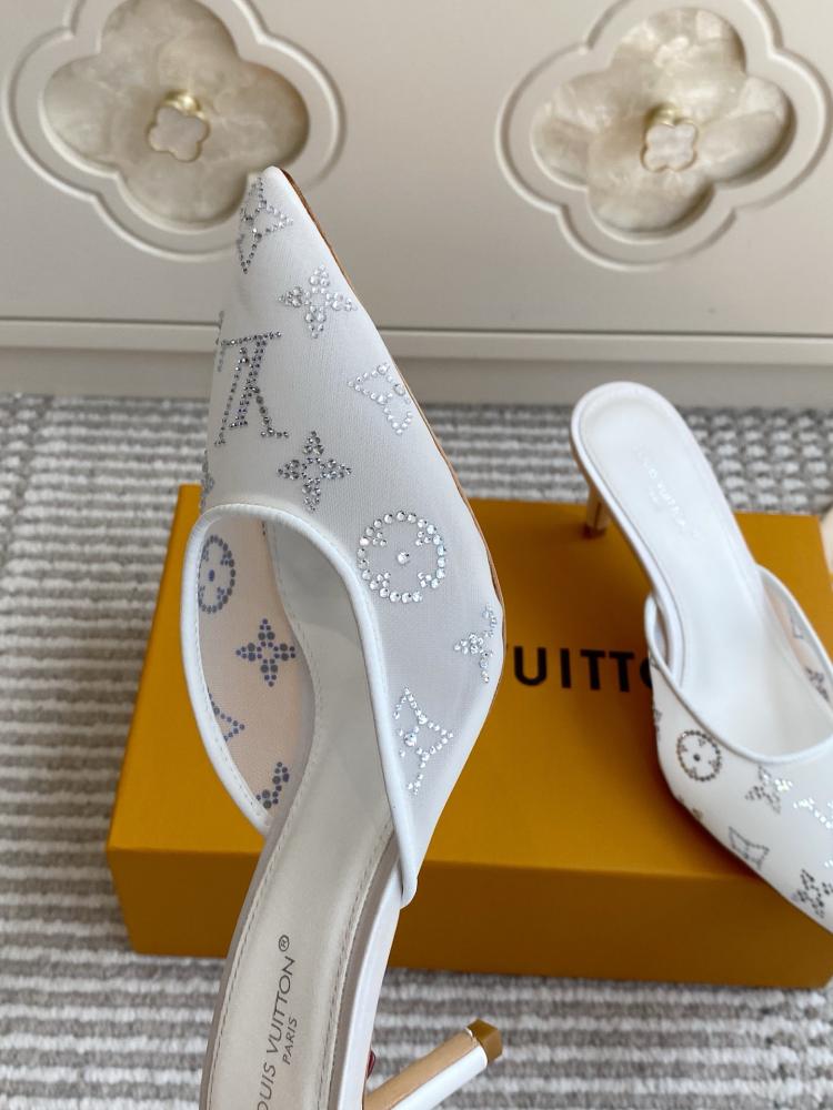حذاء Louis Vuitton فاخر
