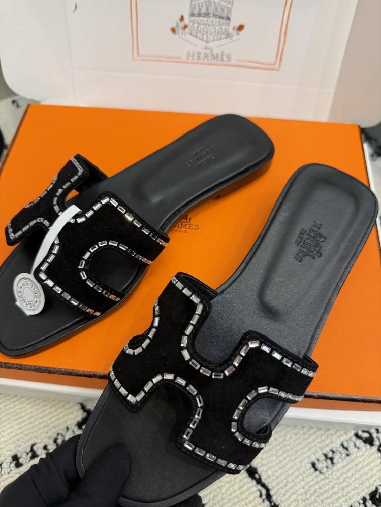 حذاء Hermès فاخر