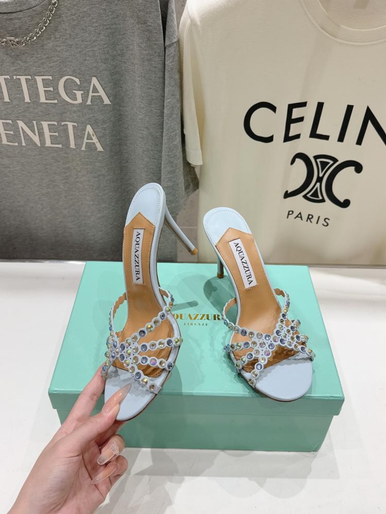 صندل Aquazzura
