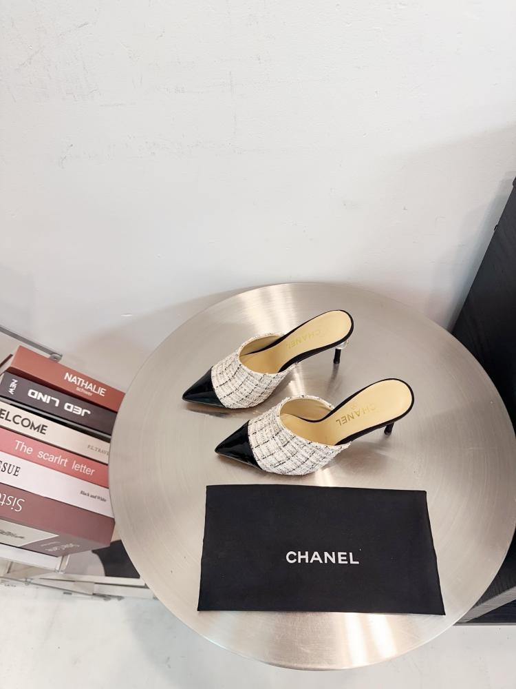 حذاء Chanel ميول كلاسيكي فاخر