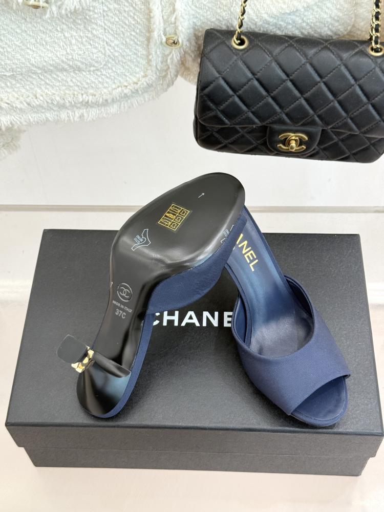 حذاء Chanel ميول فاخر