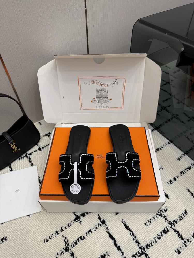 حذاء Hermès فاخر