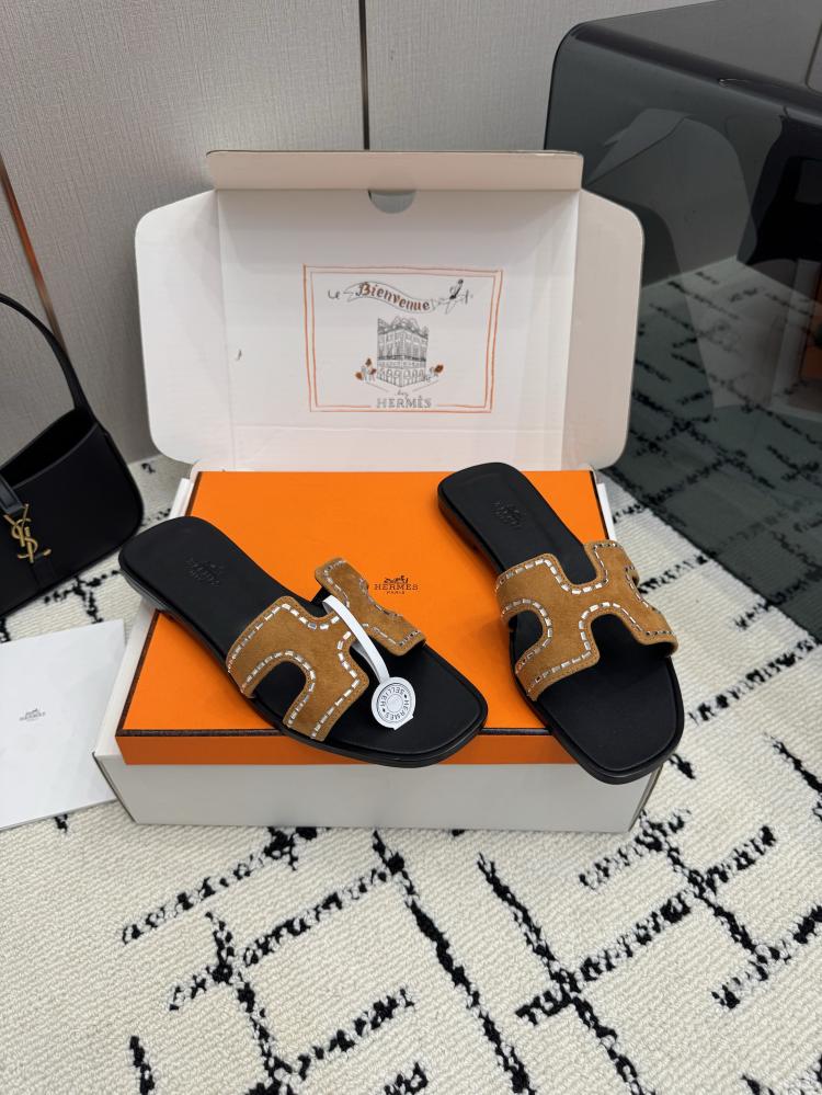 حذاء Hermès فاخر