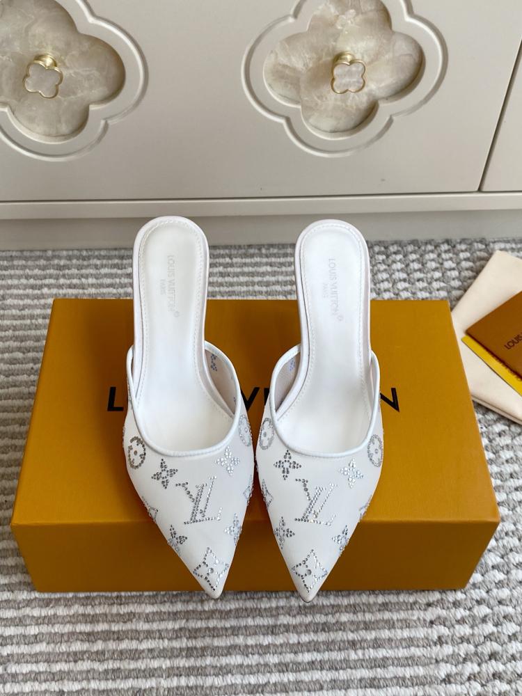 حذاء Louis Vuitton فاخر