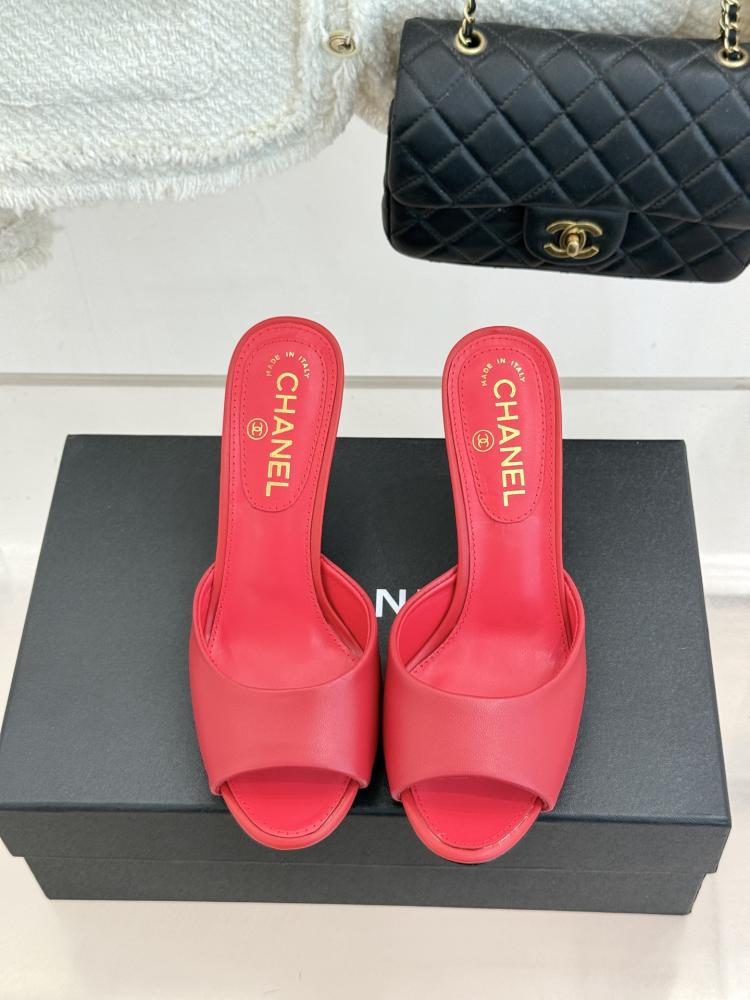 حذاء Chanel ميول فاخر