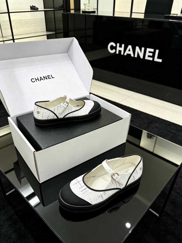 حذاء  Chanel ماري جين فلات