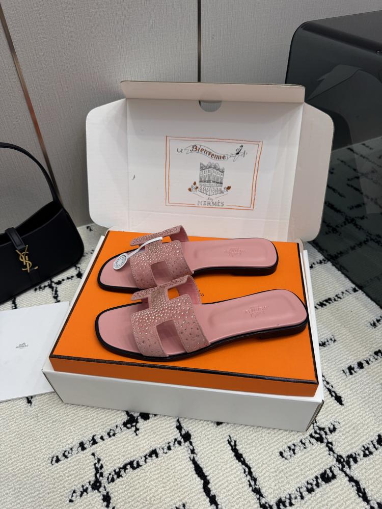حذاء Hermès فاخر