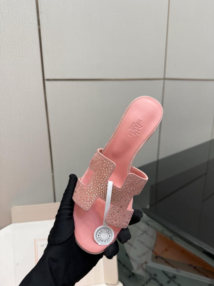 حذاء Hermès فاخر