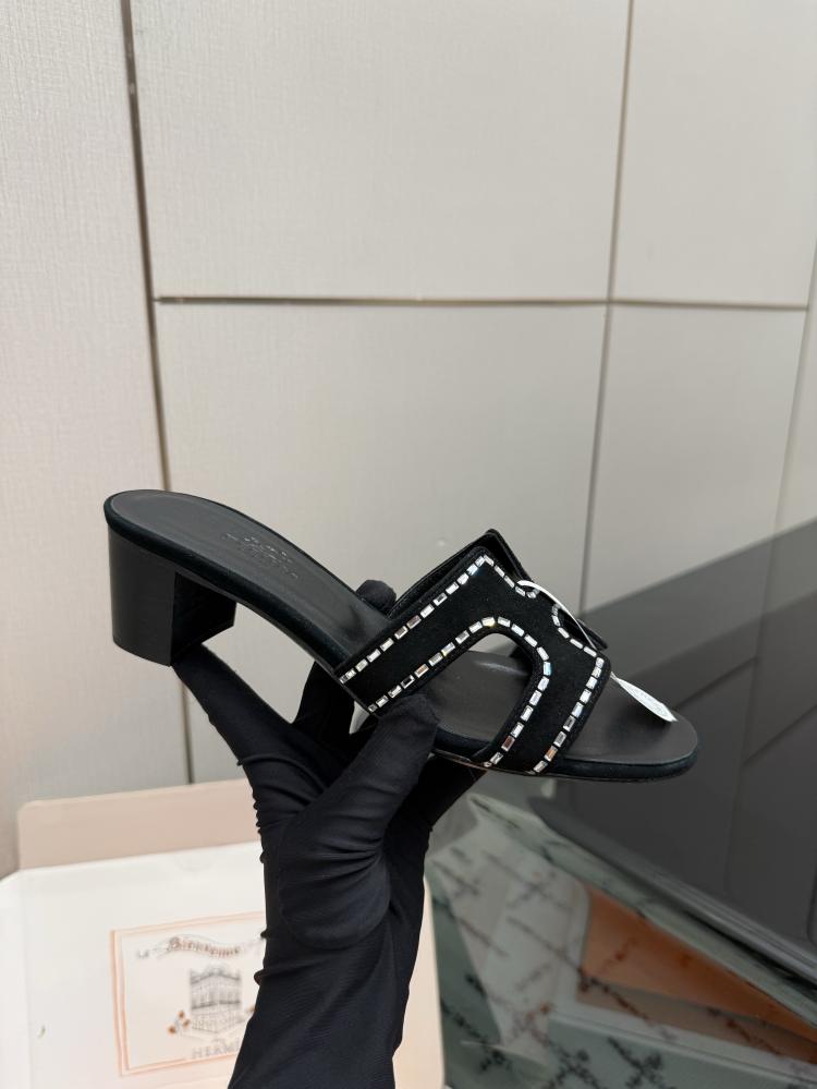 حذاء Hermès فاخر