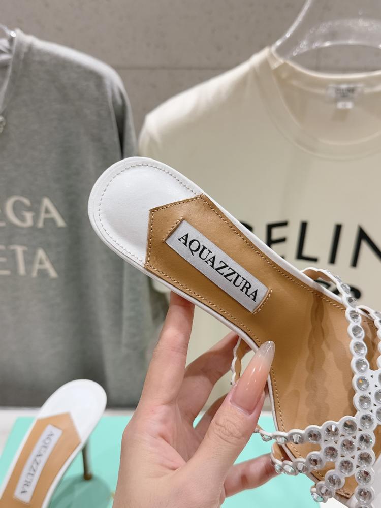 صندل Aquazzura