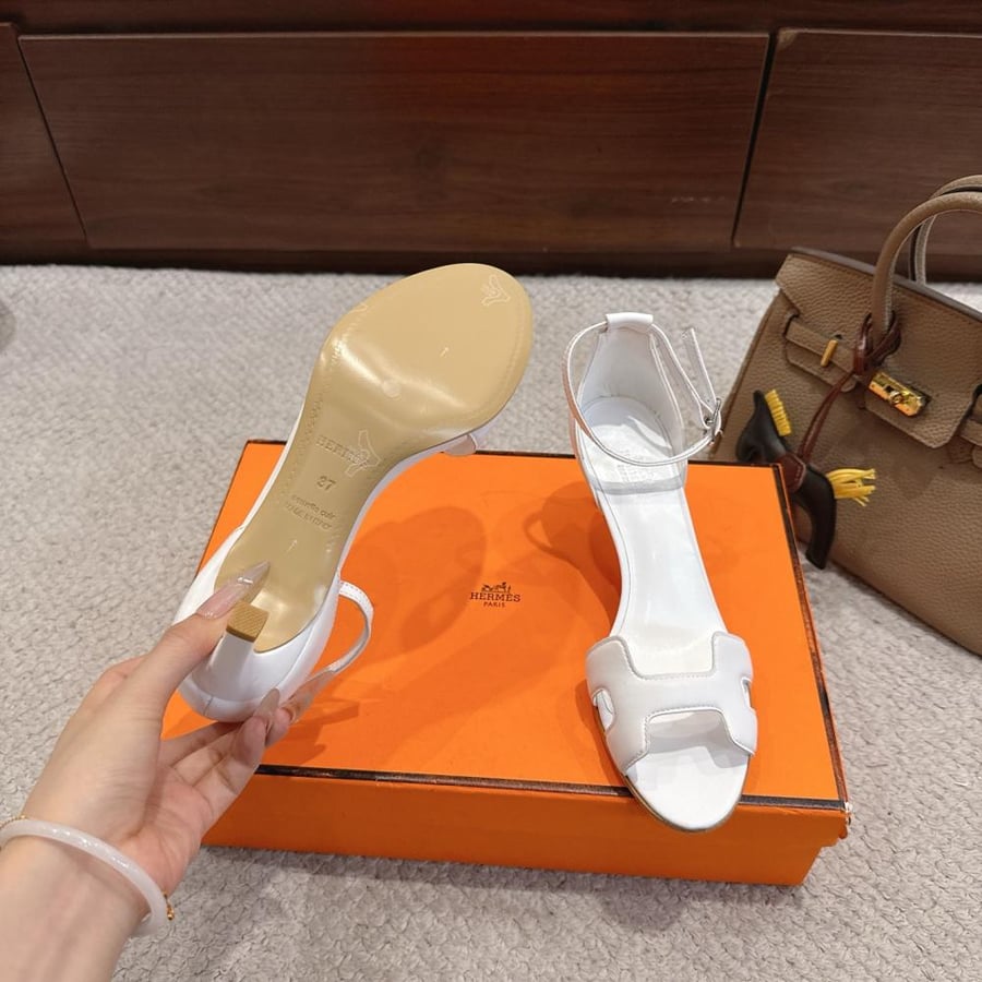 صندل كعب عالي  Hermès