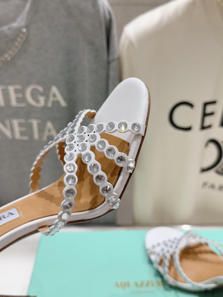 صندل Aquazzura