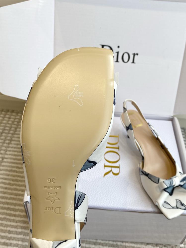 حذاء  Dior فاخر