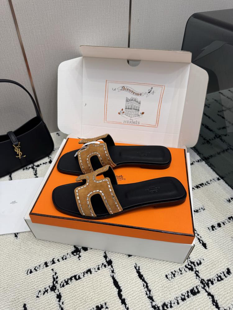 حذاء Hermès فاخر