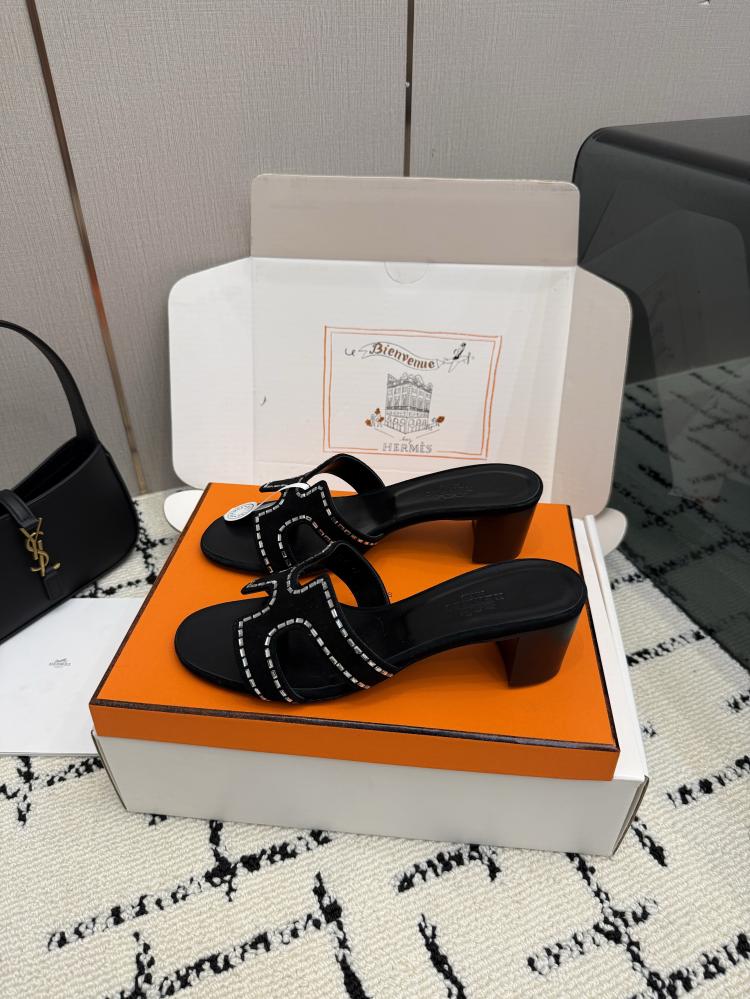 حذاء Hermès فاخر