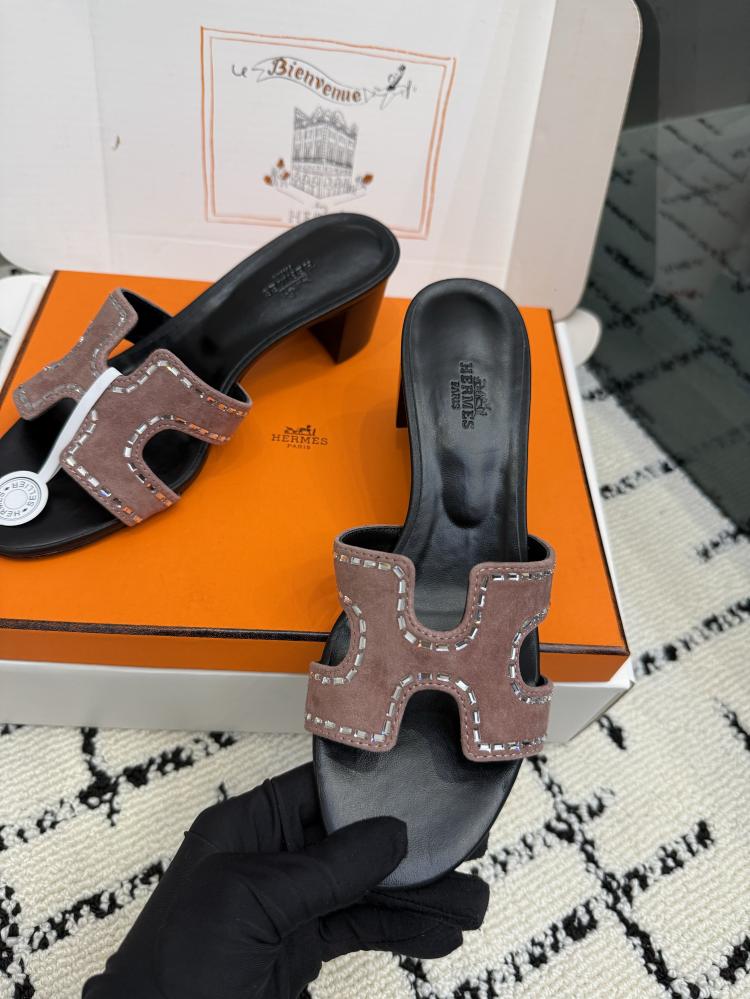 حذاء Hermès فاخر