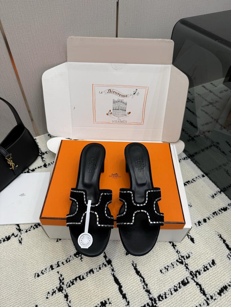 حذاء Hermès فاخر