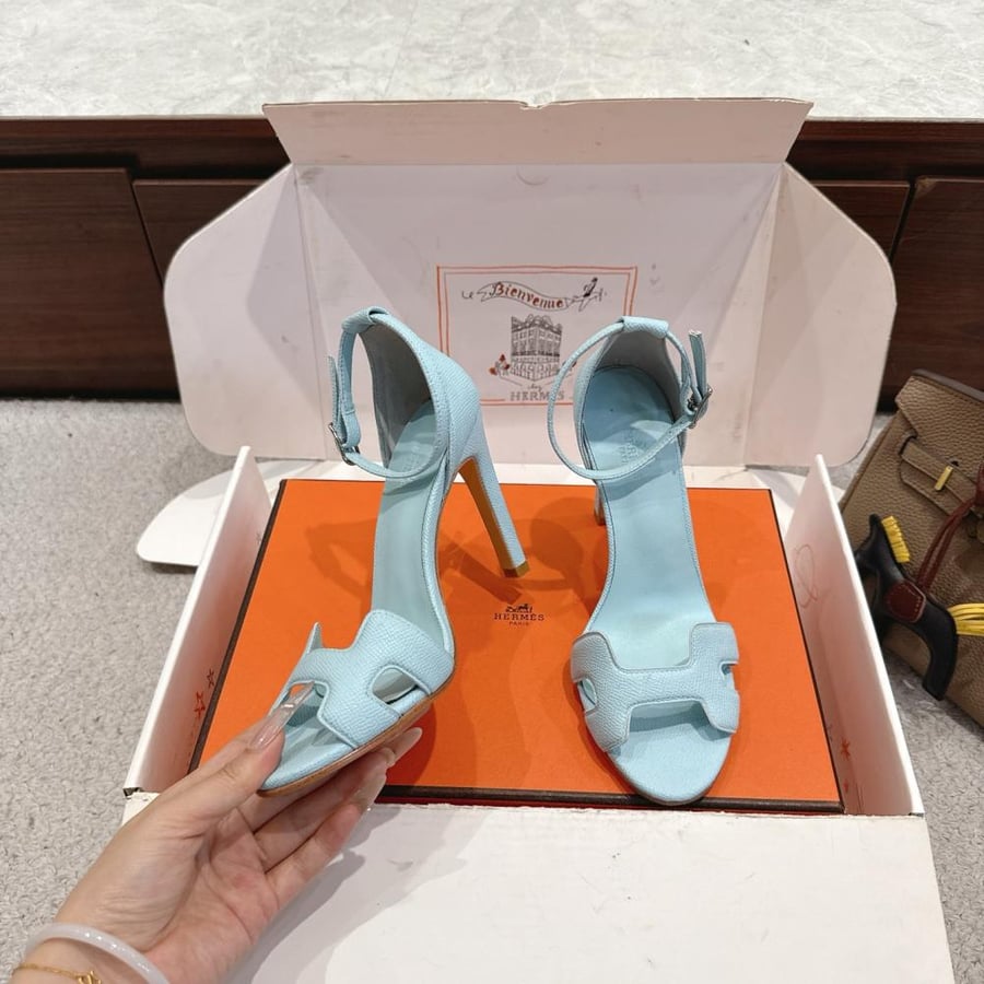 صندل كعب عالي  Hermès
