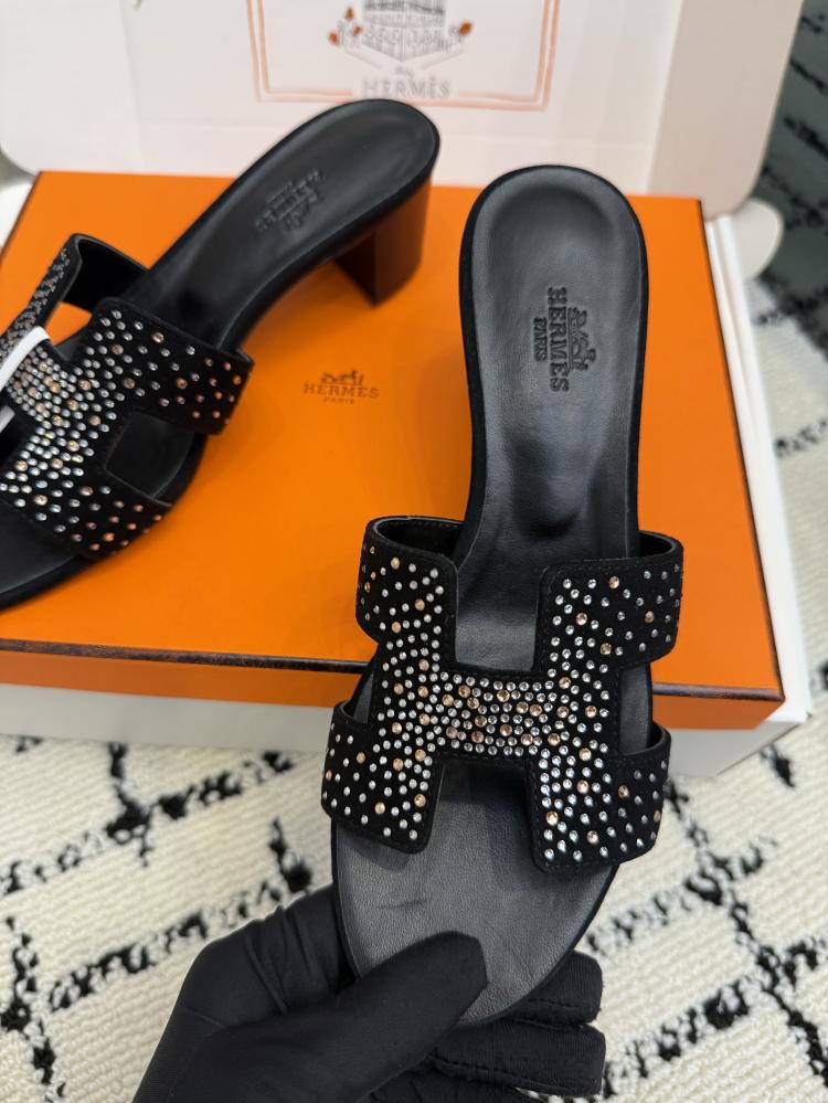 حذاء Hermès فاخر