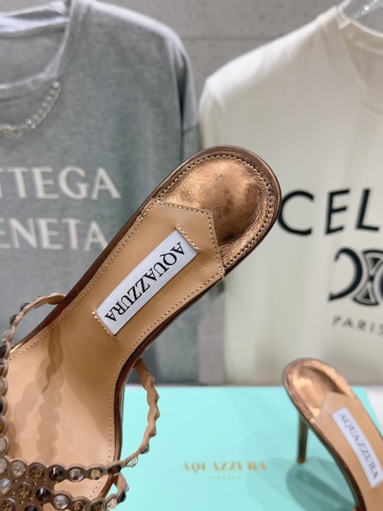 صندل Aquazzura
