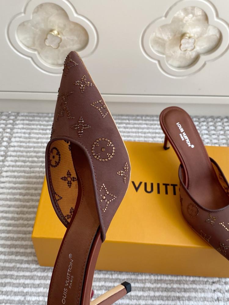 حذاء Louis Vuitton فاخر