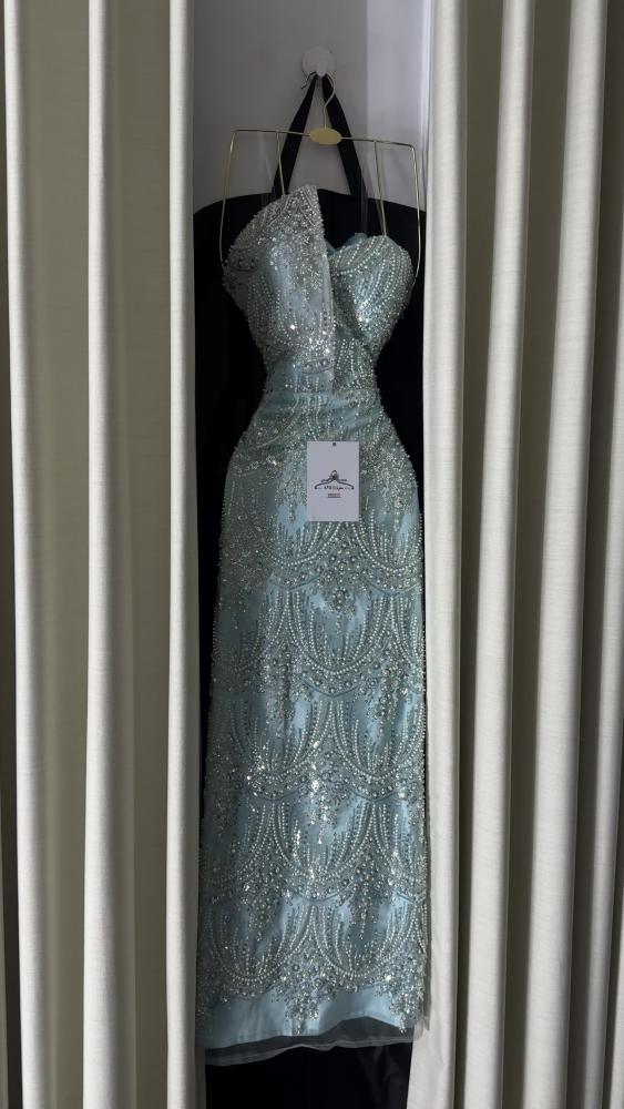 Evan dress